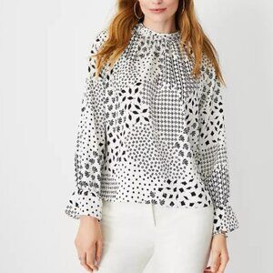 Ann Taylor Geo Ruffle Mock Neck Top Style #:556679 Size: Small Color: Winter Whi